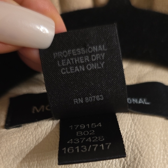 MODA INTERNATIONAL Cream Leather Jacket with Stand-Up Collar and Ruched Details - Picture 16 of 16